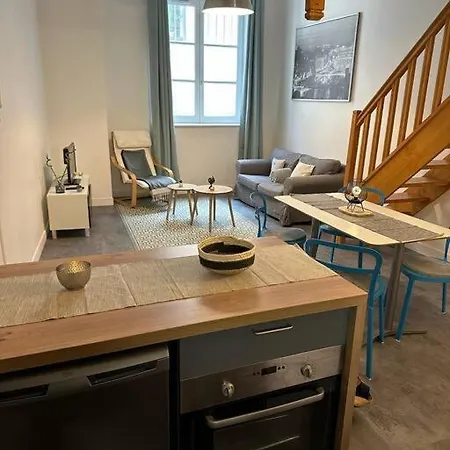 Dans Ancien Historique *